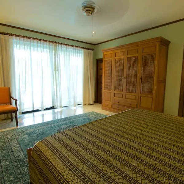 Property image - gallery 13