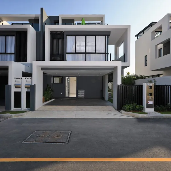 Property image - photo 2