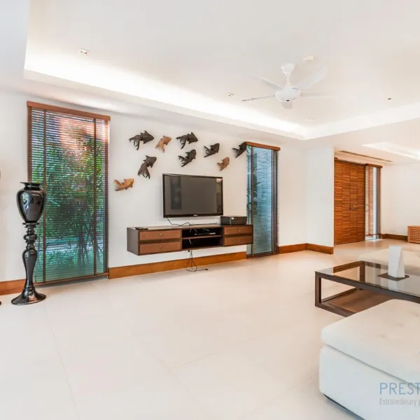 Property image - photo 4