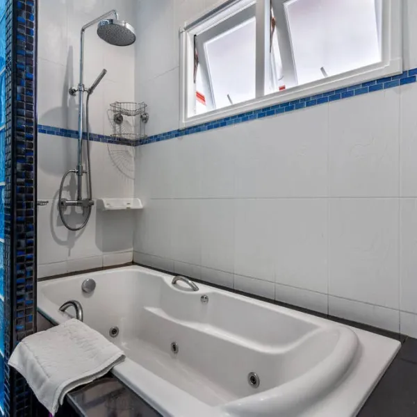 Property image - gallery 17