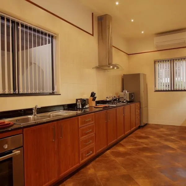 Property image - gallery 14