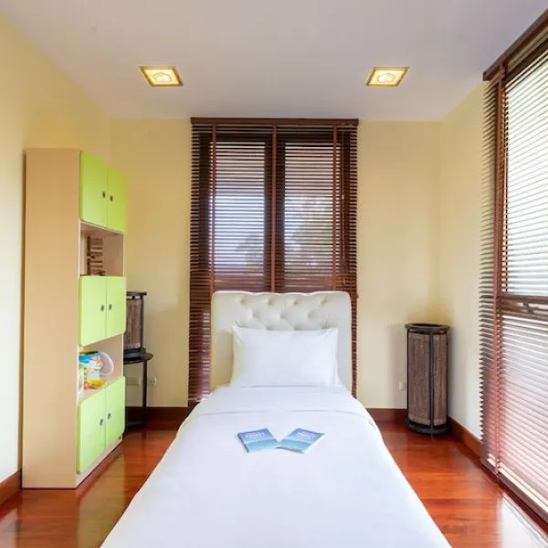 Property image - gallery 11