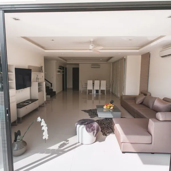 Property image - photo 2