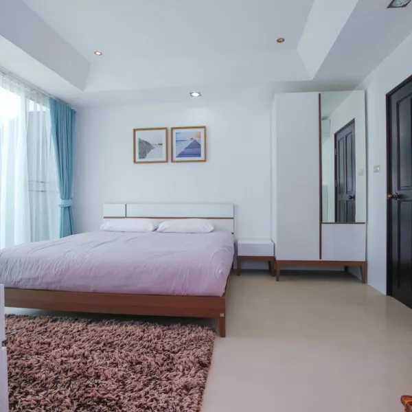 Property image - gallery 36