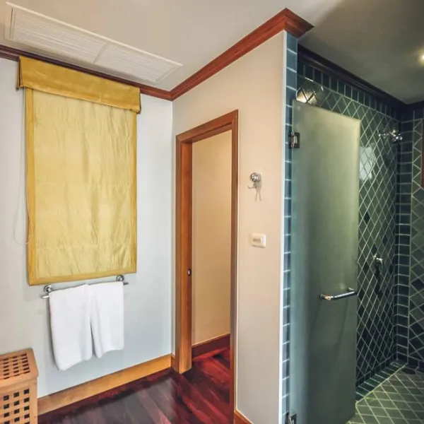 Property image - gallery 11