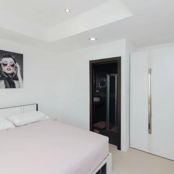 Property image - gallery 9