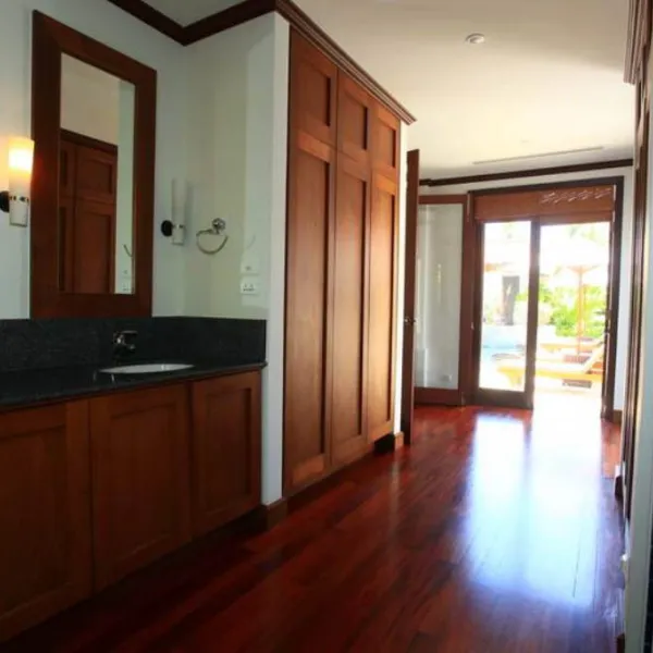 Property image - gallery 8