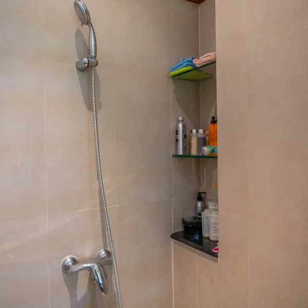 Property image - gallery 144