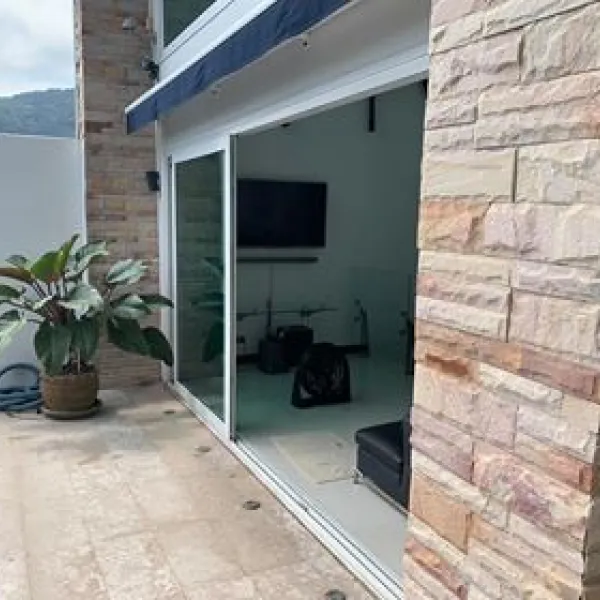 Property image - gallery 12